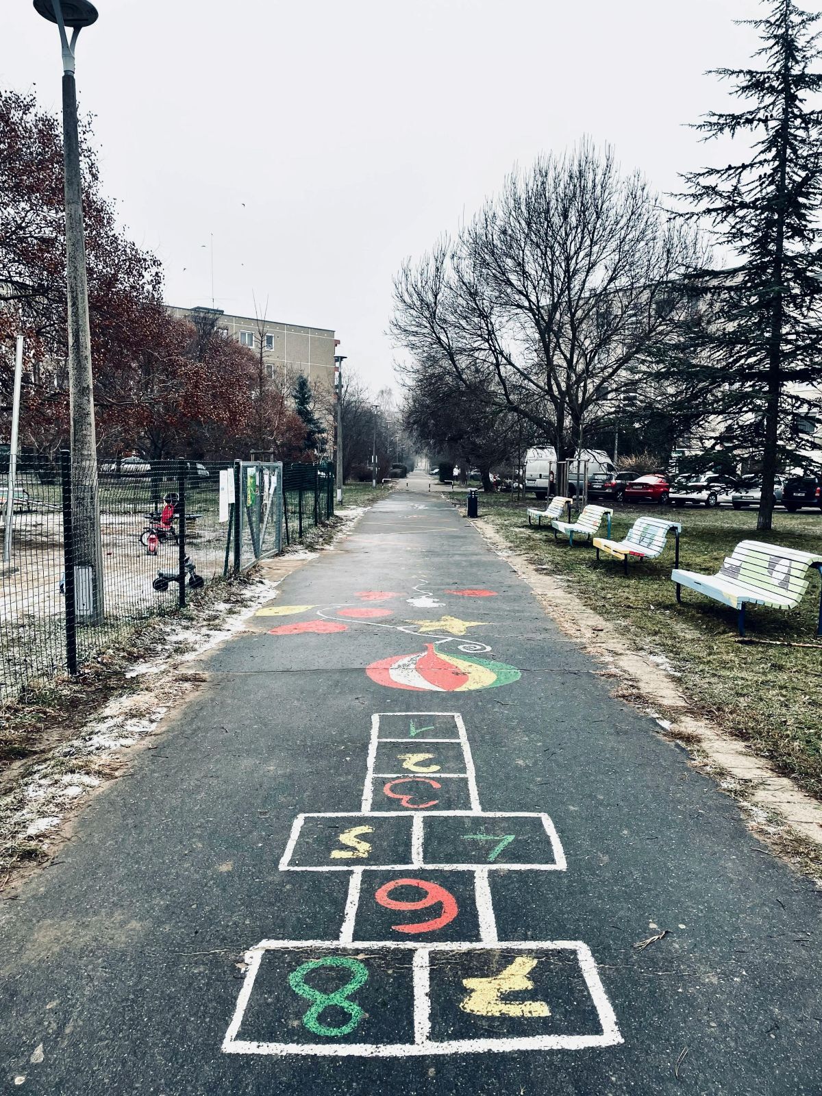 Pedagogika przygody na lekcji angielskiego? To może być gra w klasy